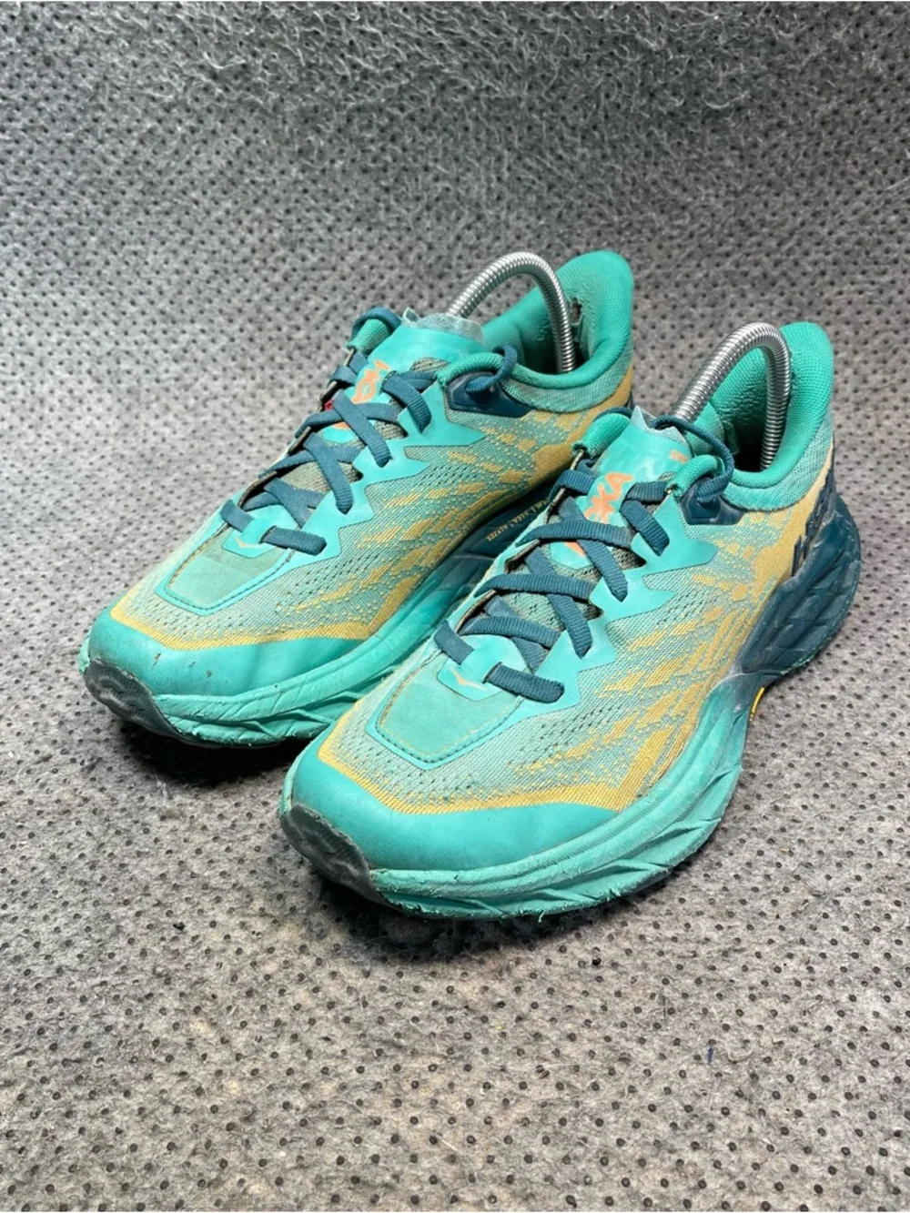 Hoka One One Speedgoat 5 Blue Running Shoes No Insoles Size 8.5 Women’s